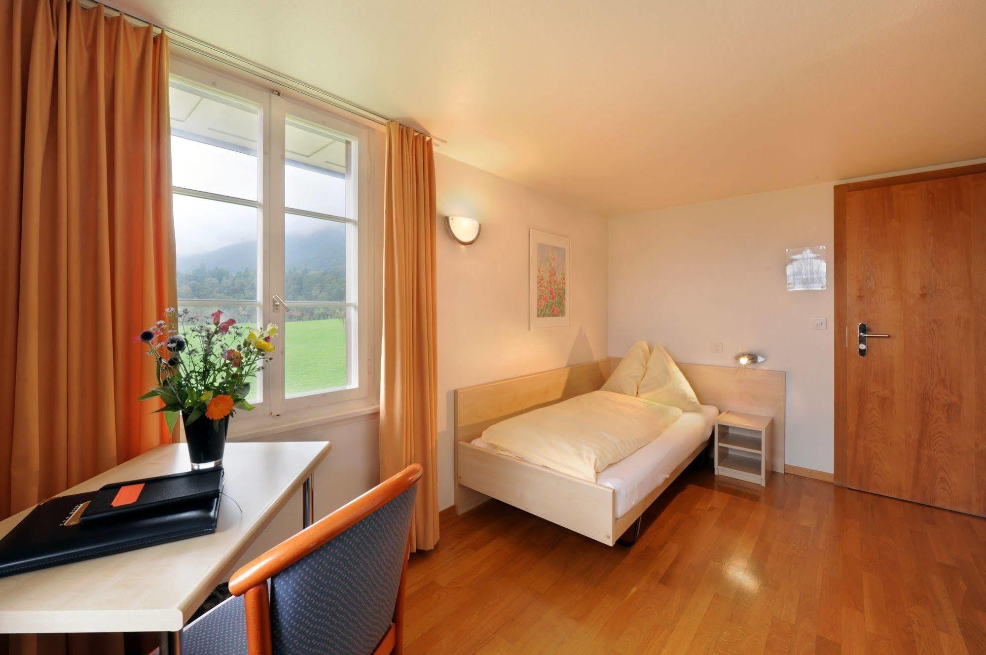 Gasthaus Paxmontana Sachseln Buitenkant foto